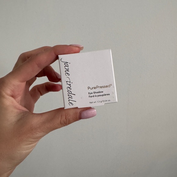 Jane Iredale PurePressed Eye shadow Shade: Pure Gold, 1.3 g - Picture 5 of 5